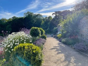 Walled Garden 5 306X230