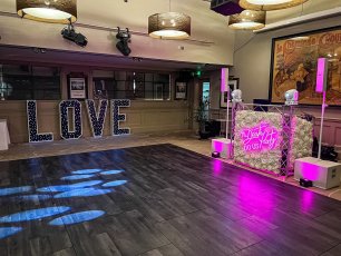 Dj Lion Inn 306X230