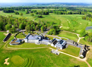 1. Bowood Hotel Spa Golf Resort 2 314X230