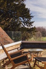 Chapel House Estate 8 152X229