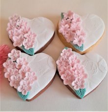 Fondant Cookie Wedding Favour 12 221X230
