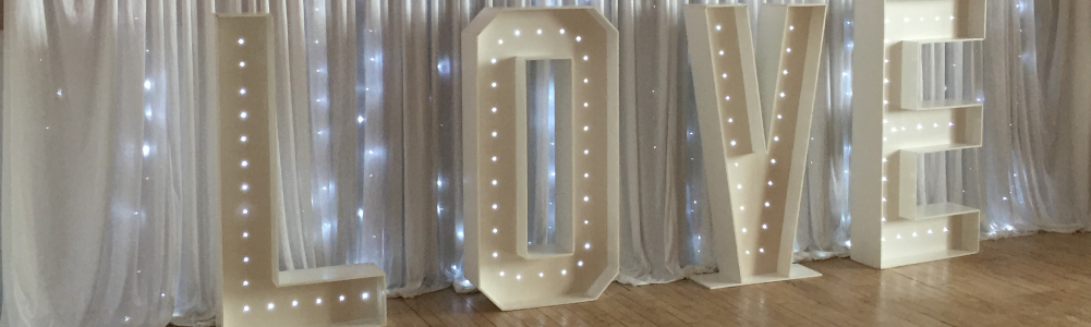 Giant Love Letters 2 Uwp Banner Thumb - Uwp - Profile User Banner Image