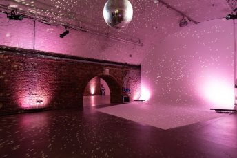 Shoreditchstudiosweddinglighting13.03.2021 32 344X230