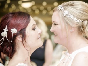 Wedding Photographers Edinburgh Ewan Mathers Photographer 1101 306X229