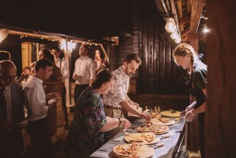 Barn Courtyard Pizza Kitchen