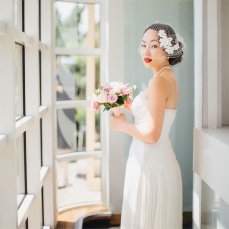 Beautiful Lipstick And Curls Brides 229X229