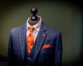 Cody With Orange Accessories  287X230