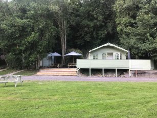 Glamping 8 307X230