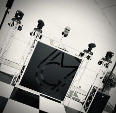 Img 1223 235X229