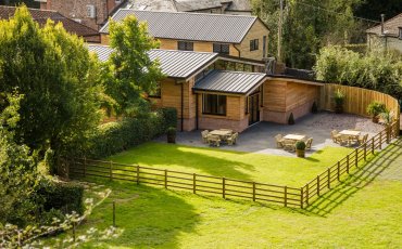 Valleyside Barn Birds Eye View R 370X230