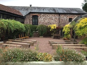 Valleyside Barn Courtyard For Ceremony R 306X229