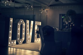 Samsandersphotography Wigan Photographer Hollandhallhotel Upholland Wedding Ceremony Reception Nathan Naomi Blog Jpg 045 344X230