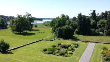 Gardens Th 380X213