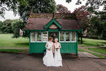 Brides Ufniak Photography 346X230