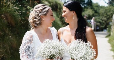 Perfect Day Ceremony Daisy Lesbian Couple 380X199