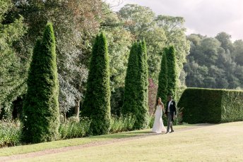 827David Olivia Manor House Hotel Julie Michaelsen Photography Cotswolds Wedding Photographer 344X230