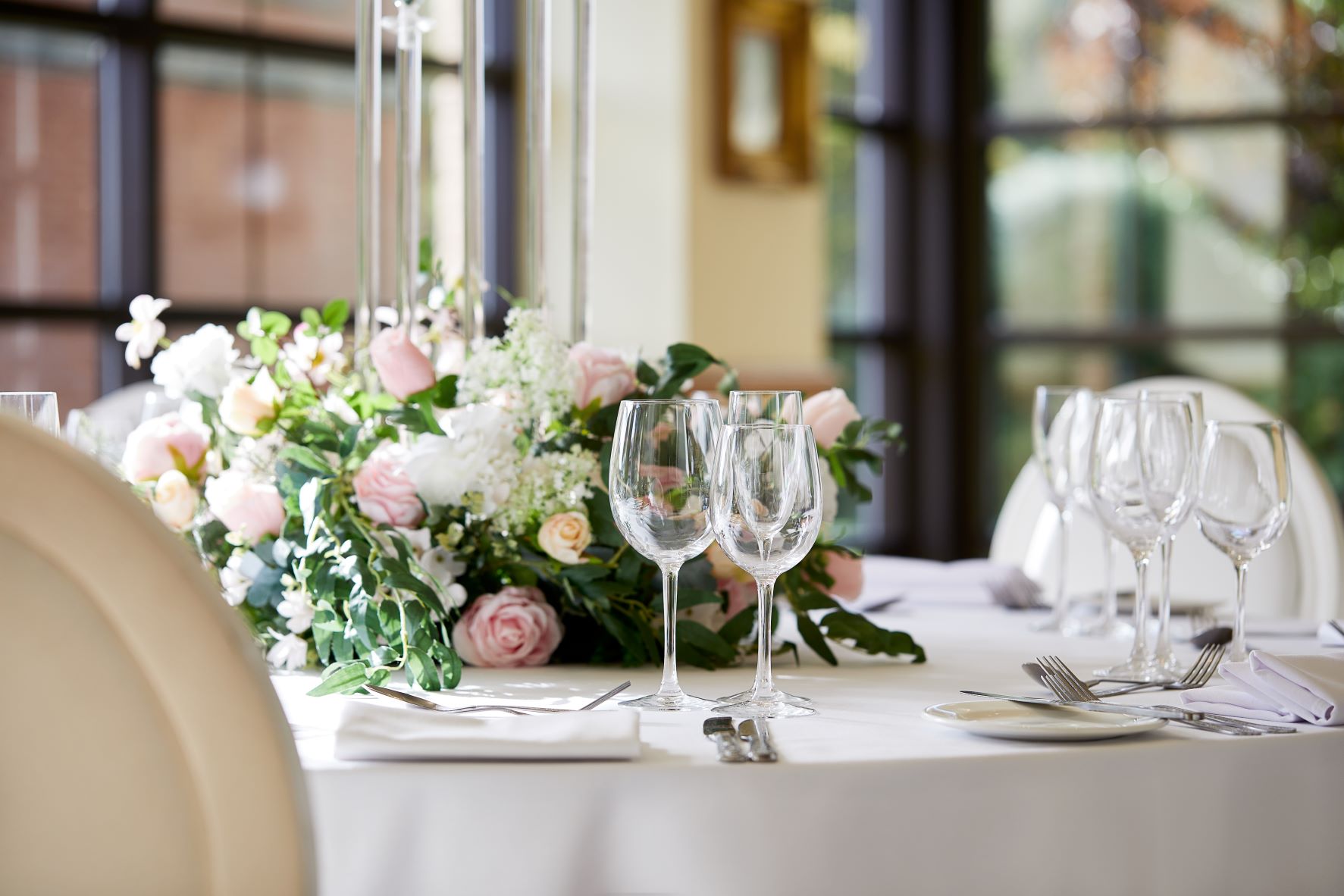 Mdh Ah Weddings Orangeryweddingbreakfast Tabledetail2 Glassfocus
