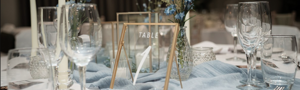 Table Decor 2 Uwp Banner Thumb - Uwp - Profile User Banner Image