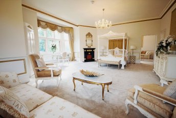 Holmewood Hall Bridal Suite Large 344X230