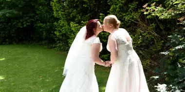 Weybridge Register Office Wedding Photographer Kiss 380X190