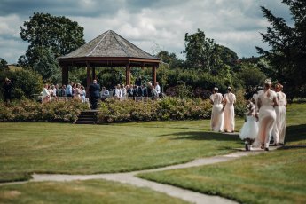 Summerfieldwedding 234 345X230