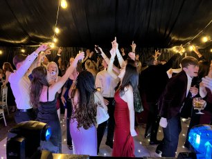 Iparty Image 4 306X230