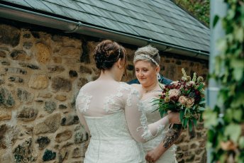 Bethanyandclaire 56 344X230