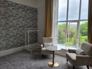 Glam Room 1 306X230