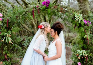 Secret Garden Elopement 099 326X230