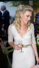 Bride 4642Bff2 640W 131X230