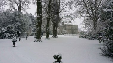 Front Snow 380X213