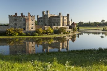 Leeds Castle Exterior 345X230