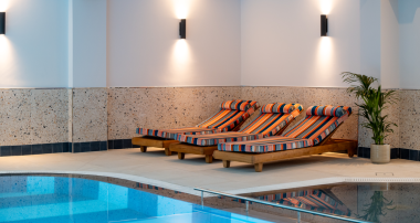 Loungers  380X202