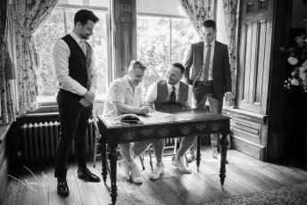 T R Wedding Copyright 27 344X230