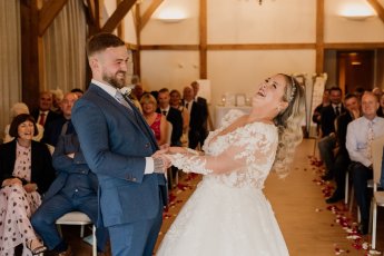 Sandhole Oak Barn Wedding 121 345X230