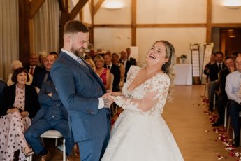Sandhole Oak Barn Wedding 122 345X230