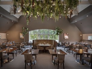 Manwp Restaurant1 306X229