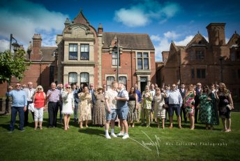 T R Wedding Copyright 19 344X230
