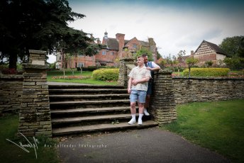 T R Wedding Copyright 33 344X230