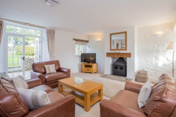 B 6 1 Walnut Cottage 170920 345X230