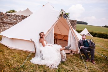 Adela Photography Petersfield Hampshire Wedding Photographer Bake Barn Chicklade Fonthill Estate Wiltshire 377 344X230