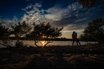 Fanni Zoli Engagement 7.Jpg 344X230
