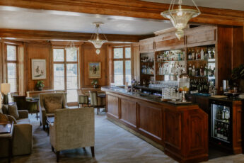 Jodie Joe 10 - Royal Berkshire Jodie Joe 10 345X230