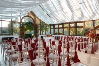 Hanburywedding 012 345X230