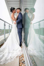 Couple Shots Doodleshots 572 - Holiday Inn Southend Couple Shots Doodleshots 572 153X230