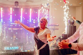 86Ea37C9 4428 4985 A372 B1B25E179833 345X230